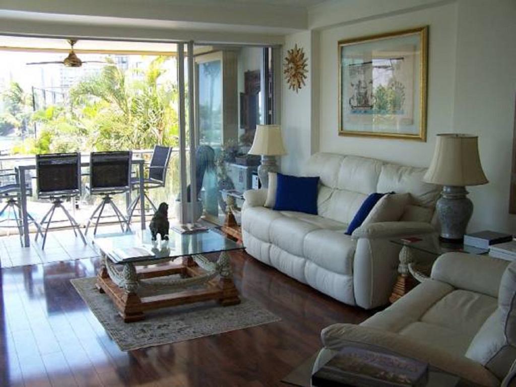 The Pinnacle Apartments โกลด์โคสต์ ภายนอก รูปภาพ